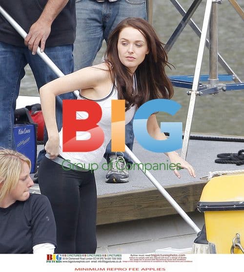 Camilla Luddington and Nico Evers-Swindell on a Rowing Set
