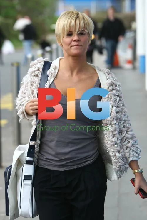 Kerry Katona goes shopping in Croydon