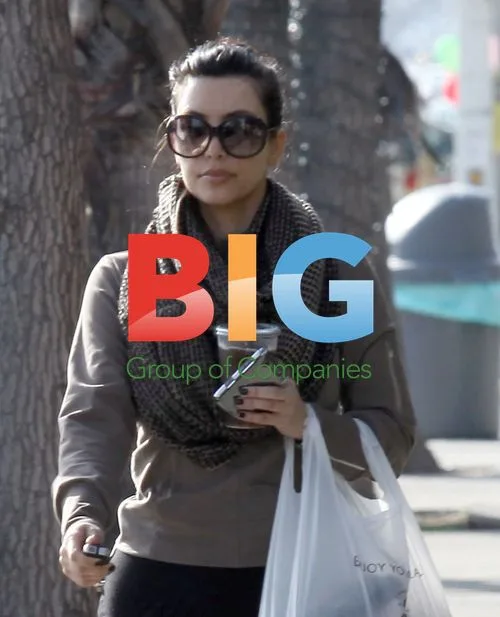 Kim Kardashian Arrives at Gym in Studio City