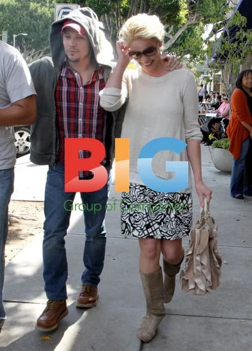 Katherine Heigl Shopping in Beverly Hills