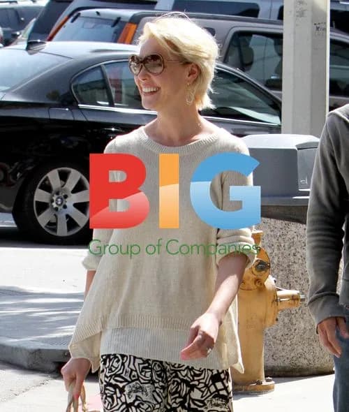 Katherine Heigl Shopping in Beverly Hills