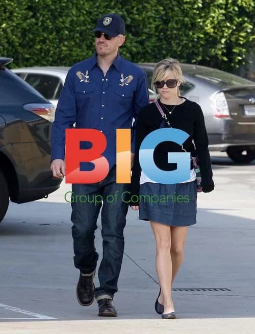 Reese Witherspoon and Jim Toth head to church