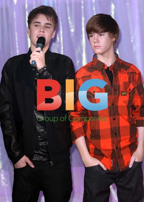 Justin Bieber Unveils Wax Figure