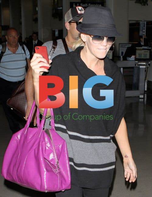 Jenny McCarthy Arrives at LAX