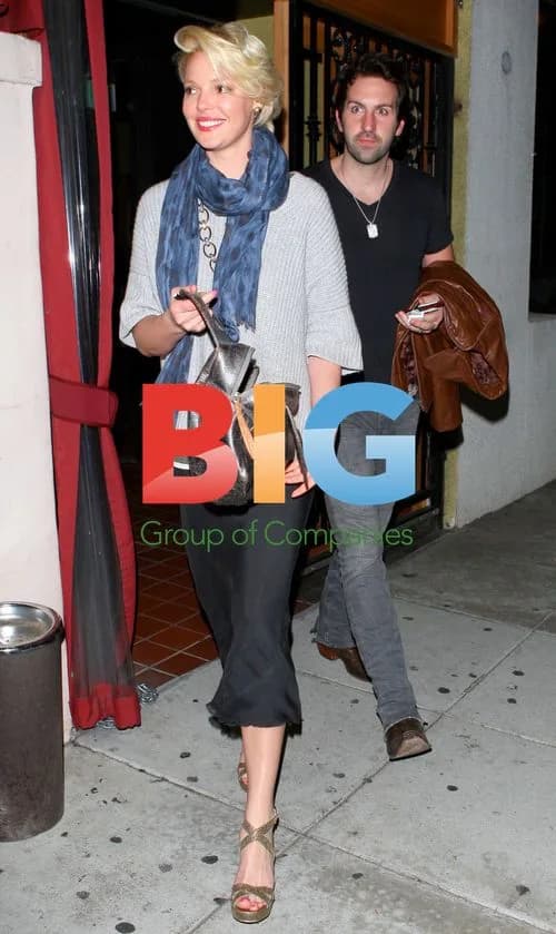 Katherine Heigl and Josh Kelley Dining