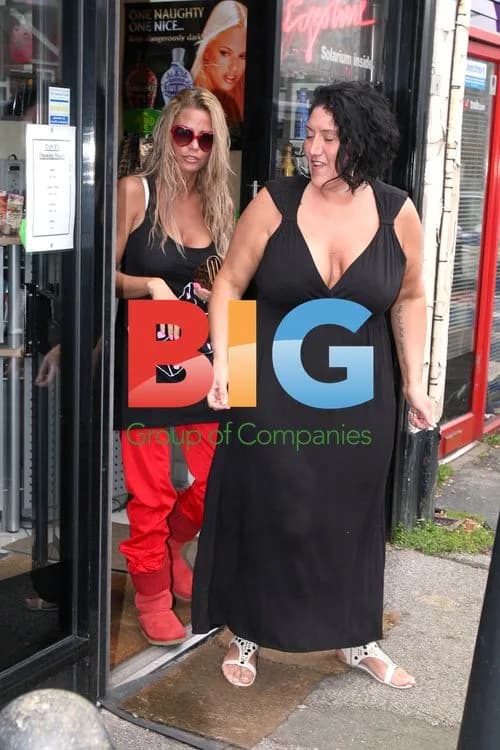 Katie Price visits tanning salon