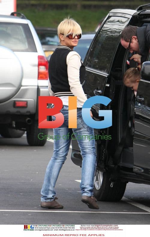 Kerry Katona takes kids to Peppa Pig World