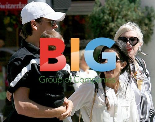 Kourtney Kardashian and Family Lunch and Shopping