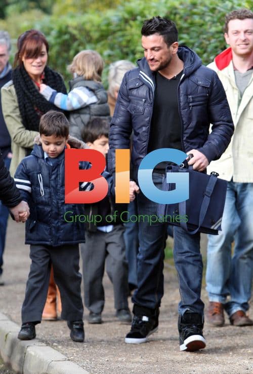 Peter Andre Takes Son to School