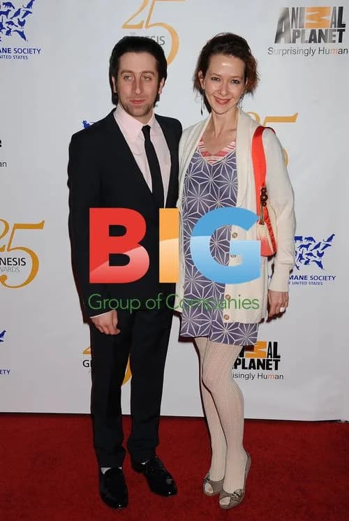 Simon Helberg at The 25th Anniversary Genesis Awards