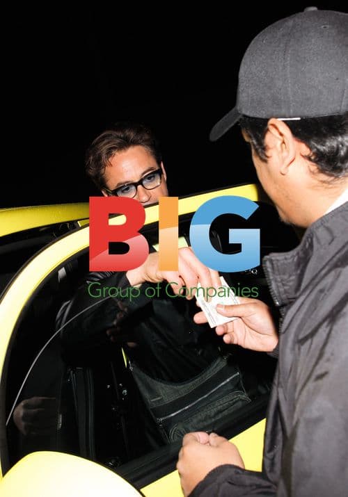 Robert Downey Jr. Leaves Matsuhisa Restaurant