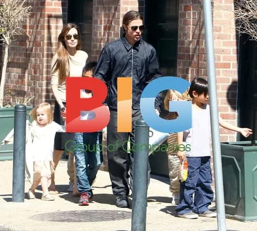 Brad Pitt and Angelina Jolie with Kids in New Orleans