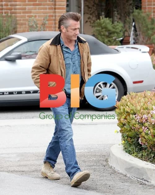 Sean Penn Spotted with Family in Malibu