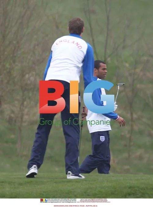 England Football Team Plays Golf