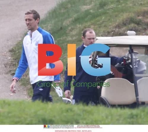 England Football Team Plays Golf