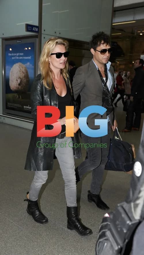 Kate Moss and Jamie Hince at Kings Cross