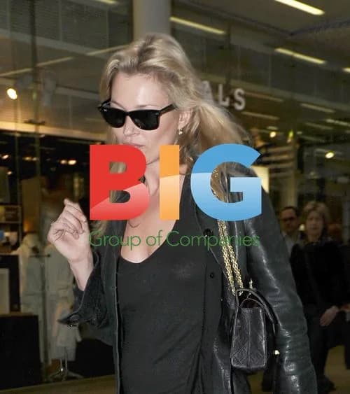 Kate Moss and Jamie Hince at Kings Cross