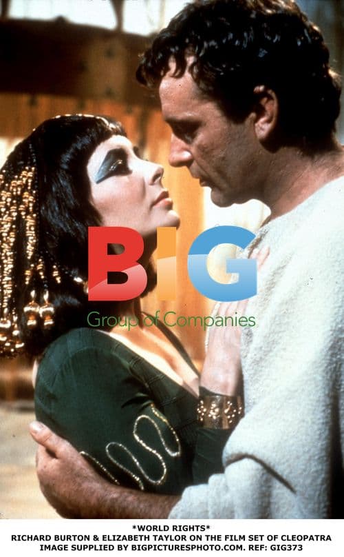 Richard Burton & Elizabeth Taylor on Cleopatra Set
