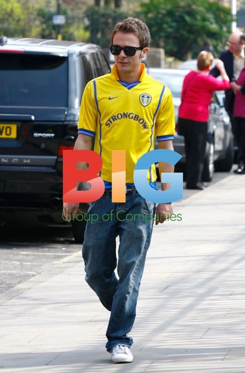 Jack Shepherd on 'Coronation Street' Set