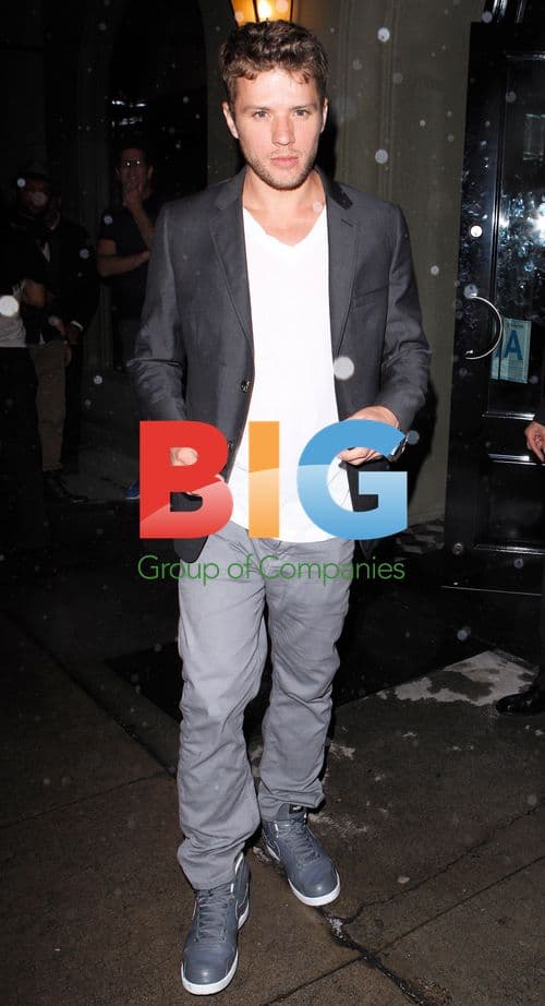 Ryan Phillippe Leaving Craig's in Rain