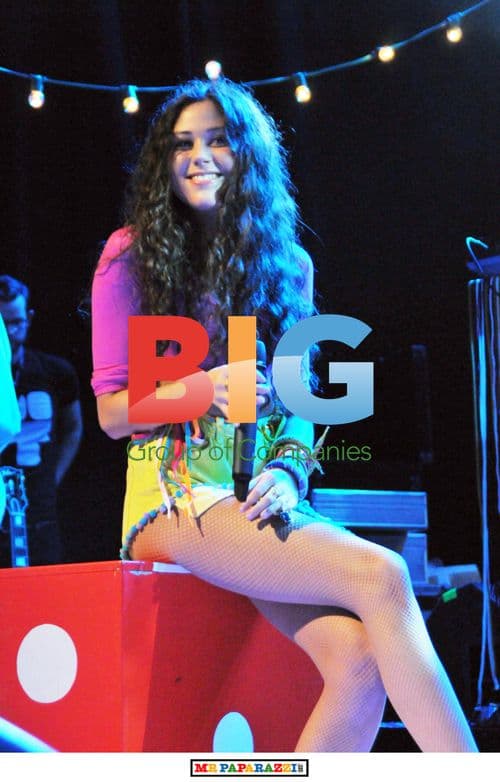 Eliza Doolittle Performing in Glasgow
