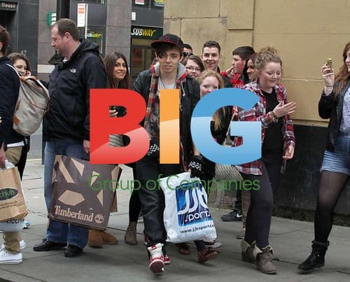 The Wanted Mobbed by Fans in Manchester