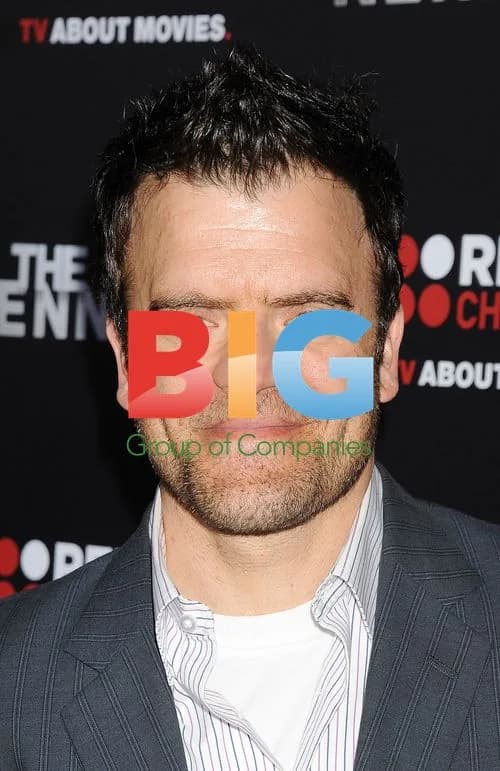 Kevin Weisman at "The Kennedys" Premiere