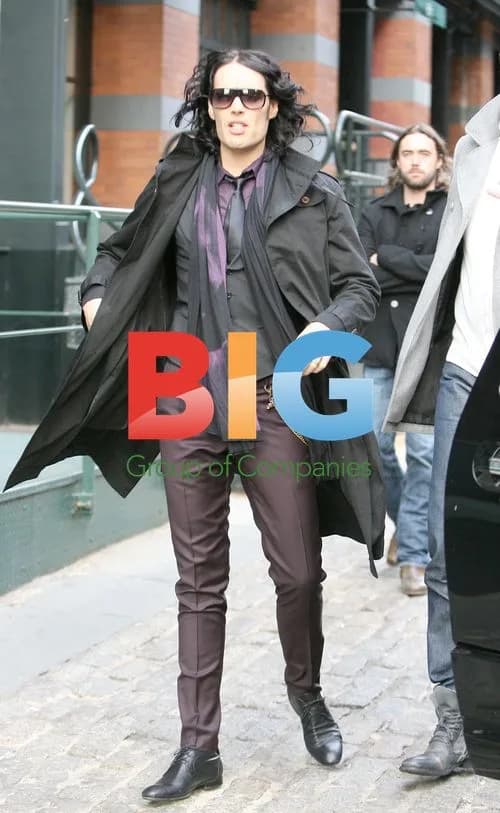 Russell Brand signs autographs in NY