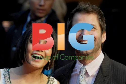Vanessa Hudgens and Zack Snyder at 'Sucker Punch' Premiere