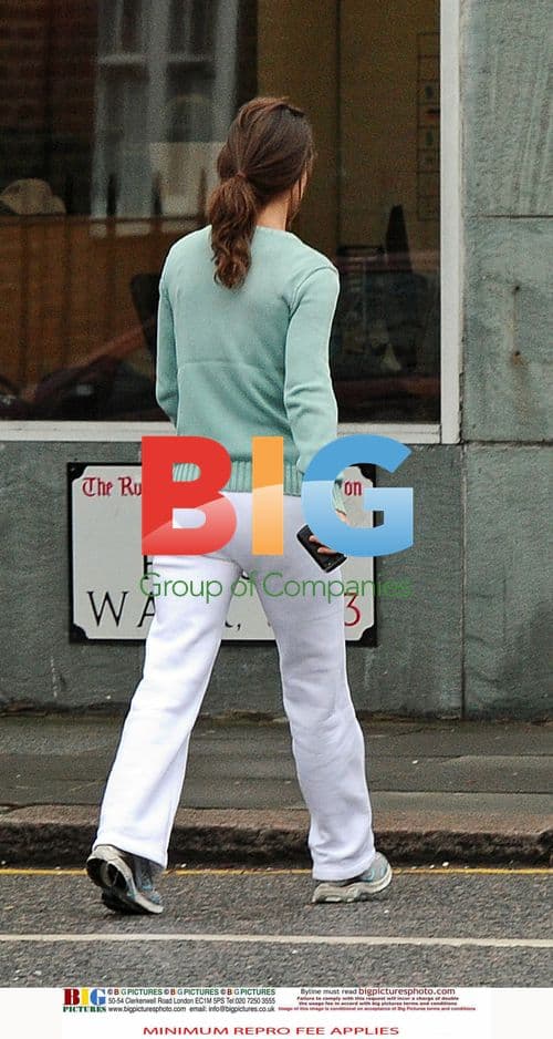 Pippa Middleton Moves Car in London