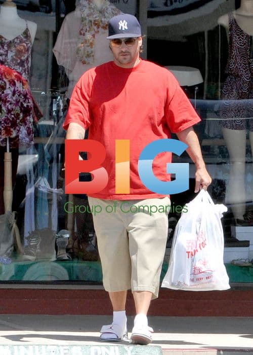 Kevin Federline and Girlfriend Shop for Kids