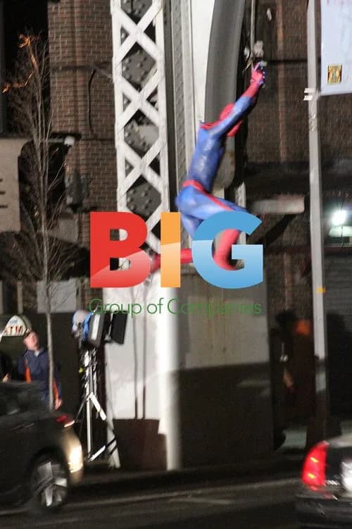 Andrew Garfield on 'The Amazing Spider-Man' set