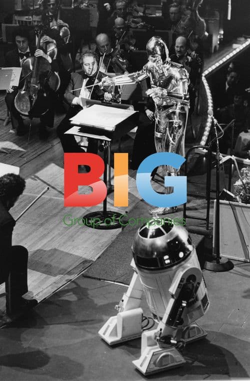 C-3PO and R2-D2 Conduct the Boston Pops