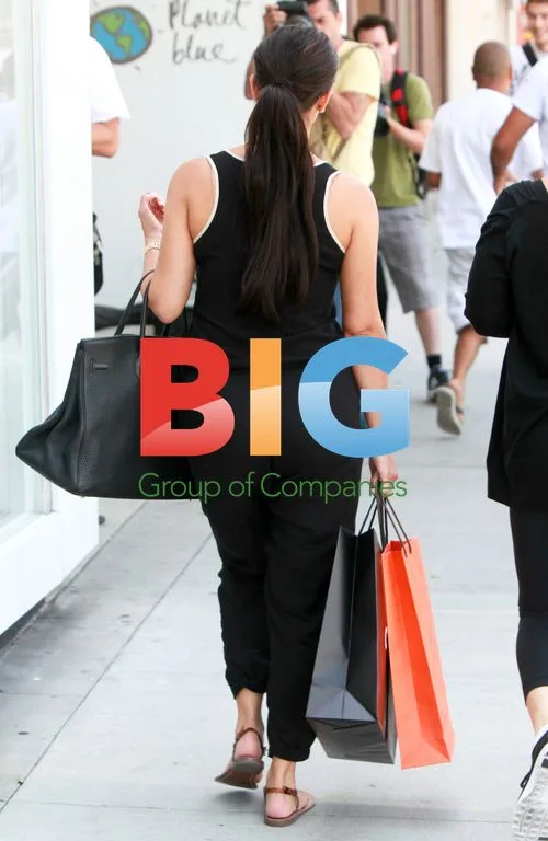 Kim Kardashian Shopping in Beverly Hills