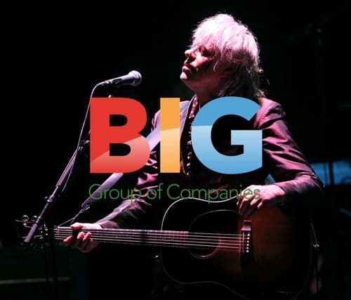 Bob Geldof Performs in Paris