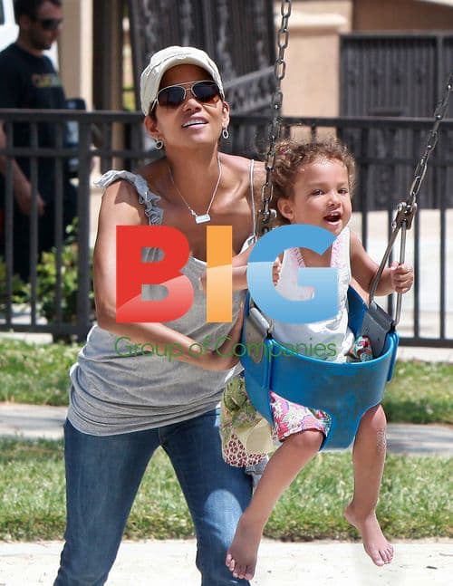 Halle Berry and Daughter at Park