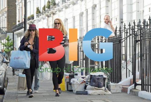 Jerry Hall Shopping on Kings Road