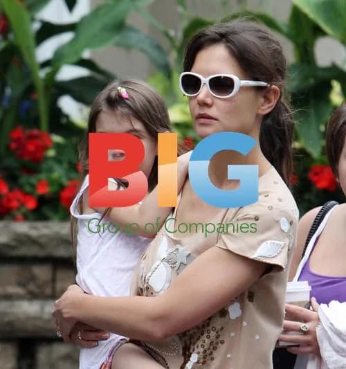 Katie Holmes and Suri Cruise shopping in Toronto