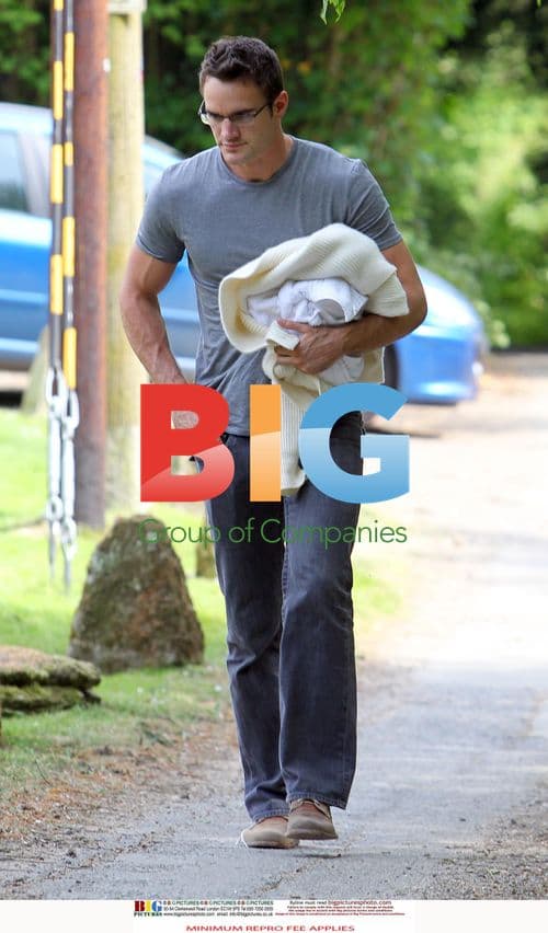 Kelly Brook's Boyfriend Thom Evans Upset After Upsetting News