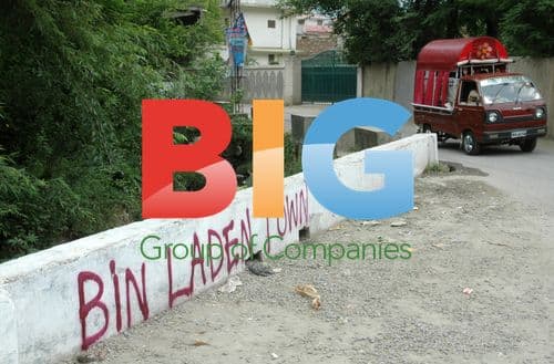 Pakistanis Demonstrate for Bin Laden