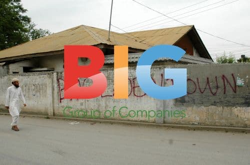 Pakistanis demonstrate for Osama bin Laden