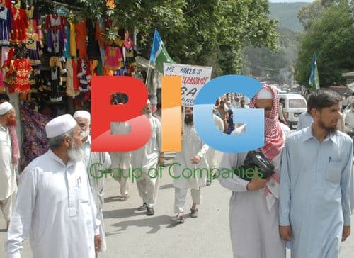 Pakistanis Demonstrate for Osama bin Laden