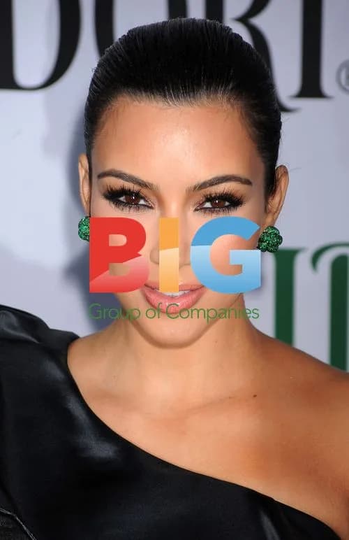 Kim Kardashian at Midori Trunk Show