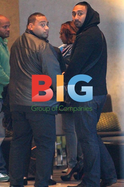 Mel B Arrives in Sydney with Family