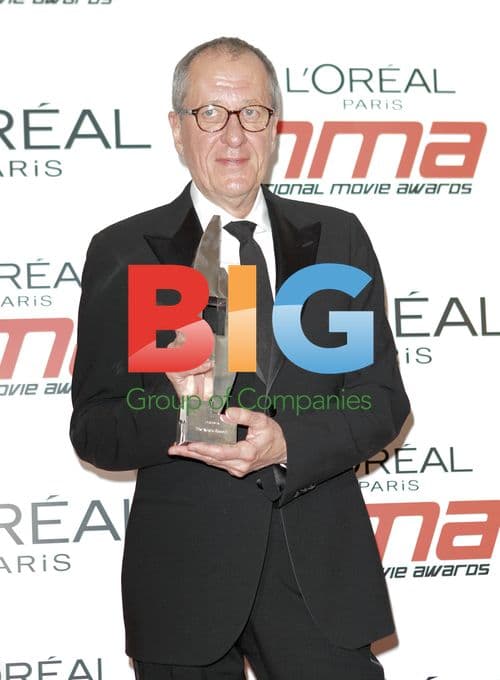 Winners Pose at L'oreal National Movie Awards