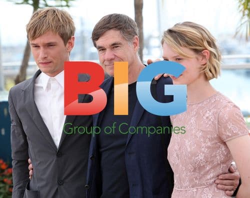 Harry Hopper, Gus Van Sant and Mia Wasikowska at Cannes