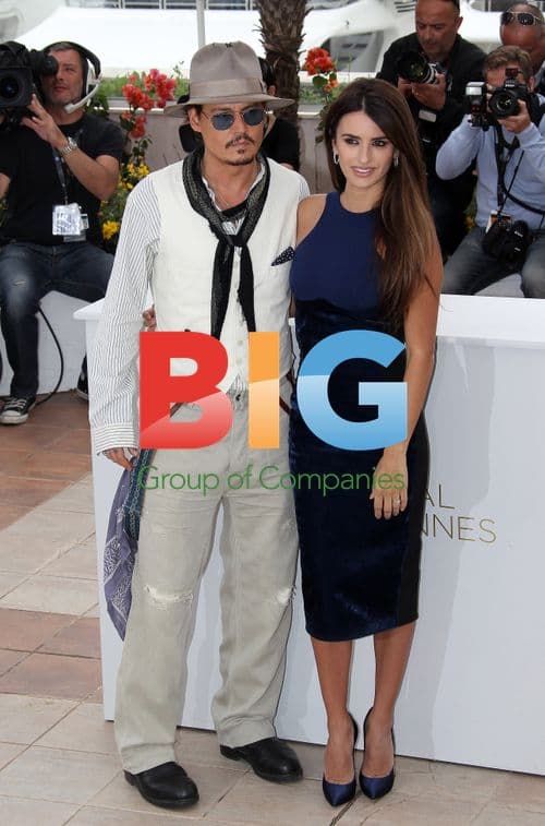 Penelope Cruz and Johnny Depp at Cannes