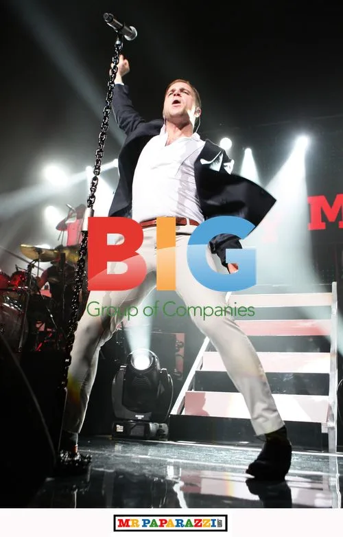 Olly Murs Performing on Stage