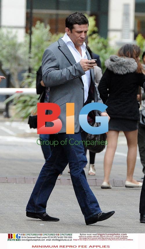 Alex Reid and Chantelle Houghton meet at London hotel