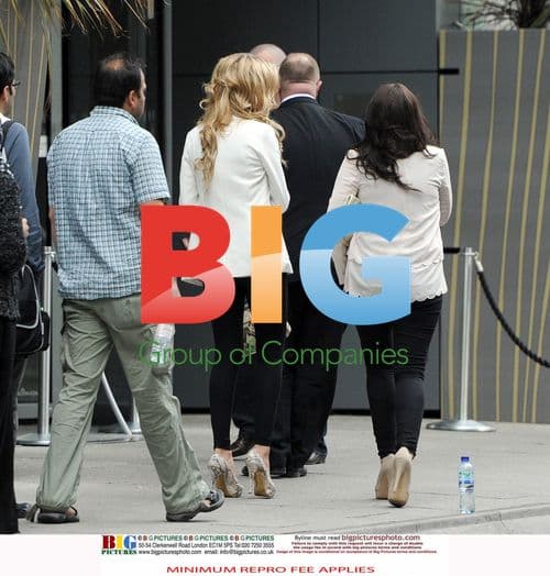 Alex Reid and Chantelle Houghton meet at London hotel